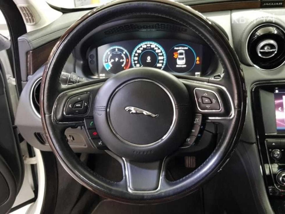 Jaguar All New XJ3.0D Премиум Люкс LWB X351 - 10