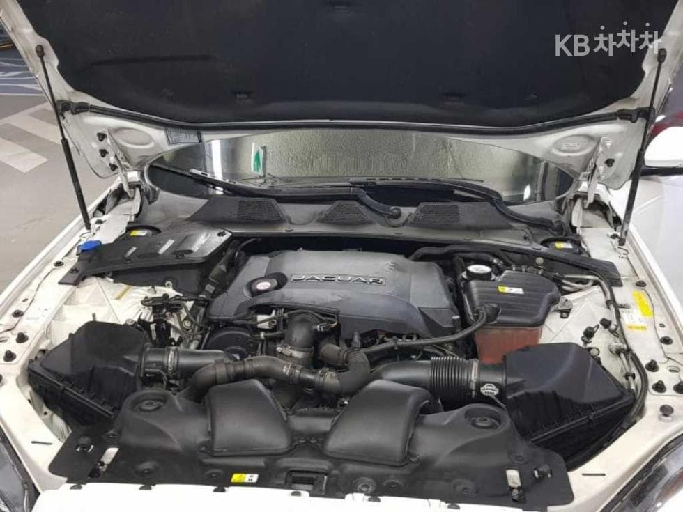 Jaguar All New XJ3.0D Премиум Люкс LWB X351 - 20
