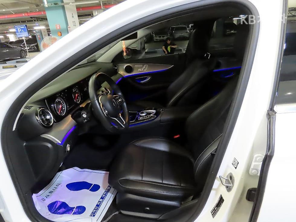 Mercedes-Benz E-Клас (W213)E300 Avantgarde - 6
