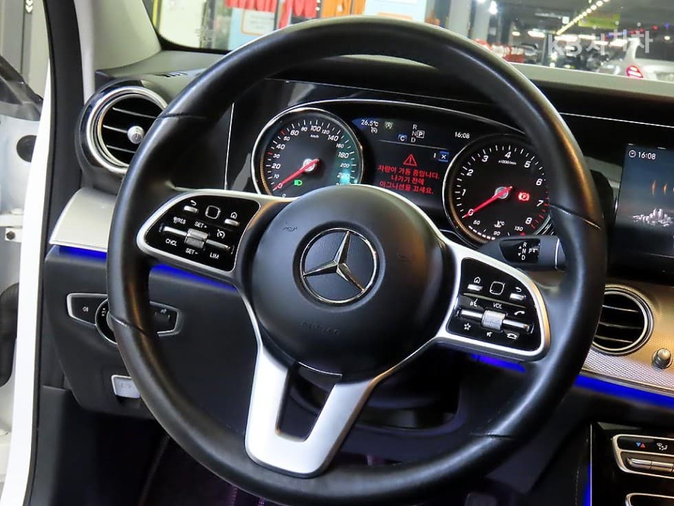 Mercedes-Benz E-Клас (W213)E300 Avantgarde - 8