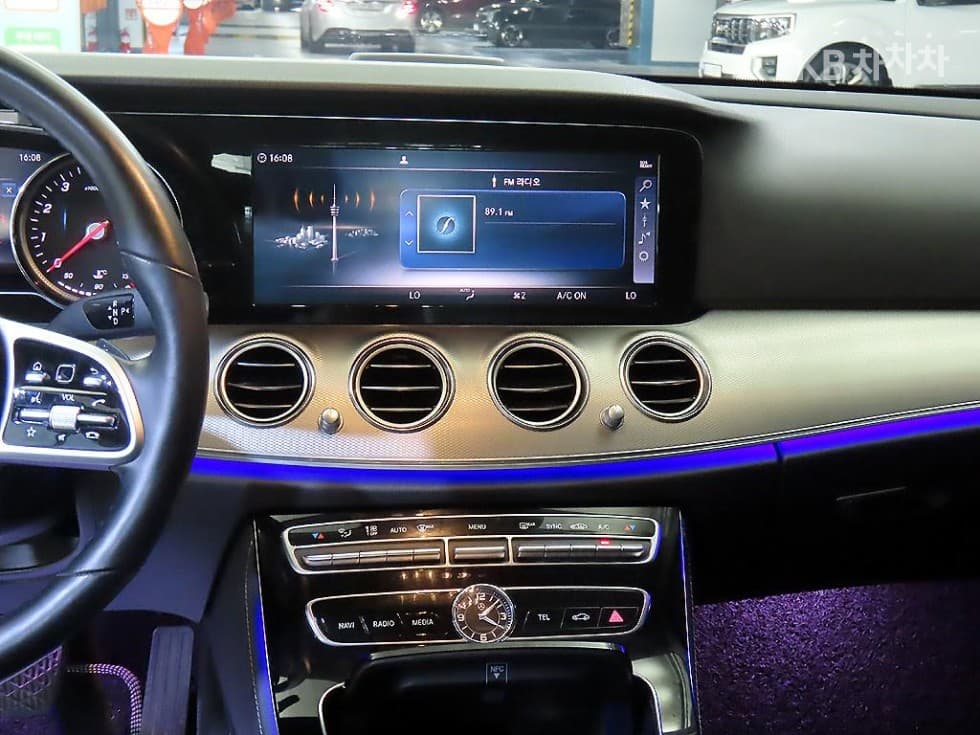 Mercedes-Benz E-Клас (W213)E300 Avantgarde - 11