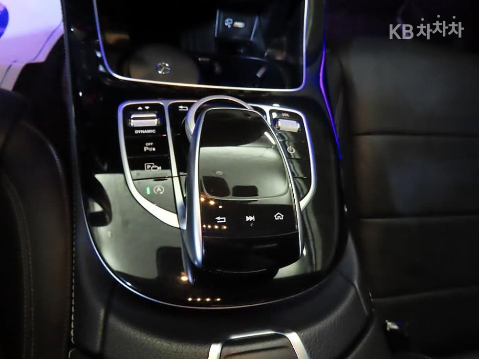 Mercedes-Benz E-Клас (W213)E300 Avantgarde - 13