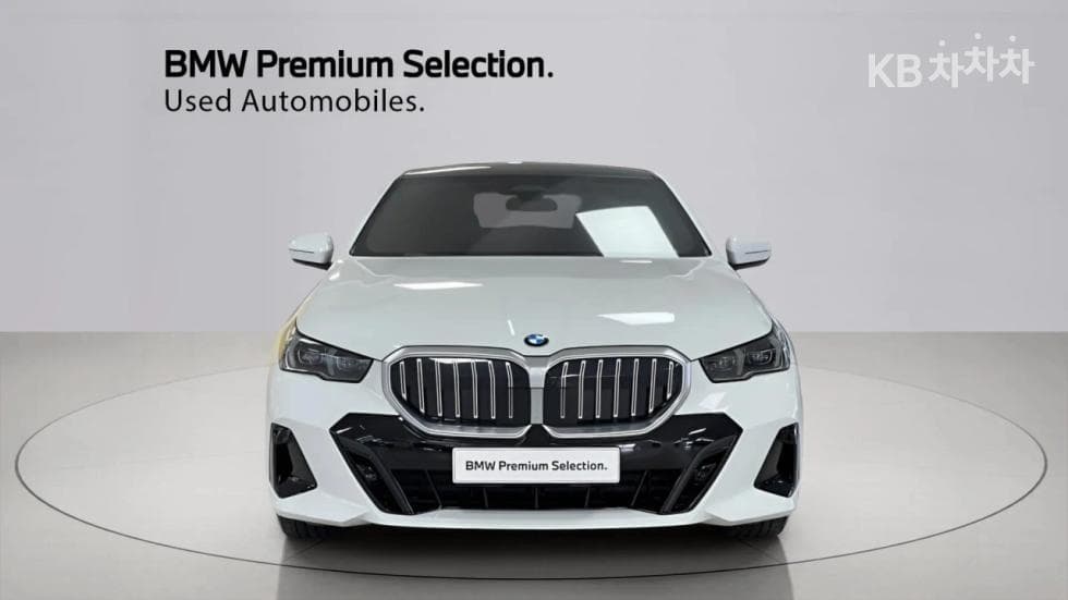 BMW New5 Series(G60)520i M Sport - 4