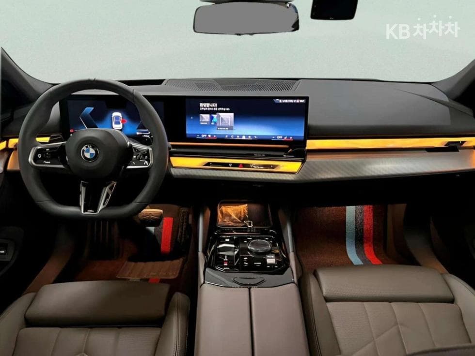 BMW New5 Series(G60)520i M Sport - 12
