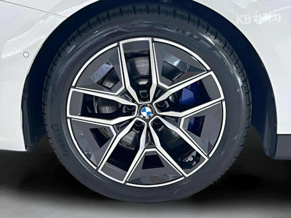 BMW New5 Series(G60)520i M Sport - 20
