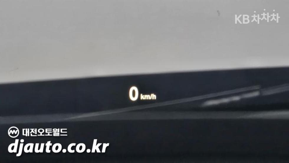 Мини 클럽맨 Второ поколение1.5 Cooper High Trim - 12