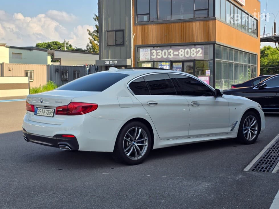 BMW 올New5 Series (G30)530i xDrive M Sport - 2