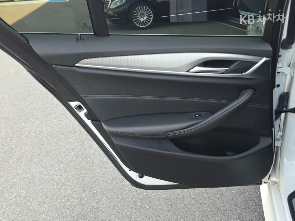 BMW 올New5 Series (G30)530i xDrive M Sport - 17