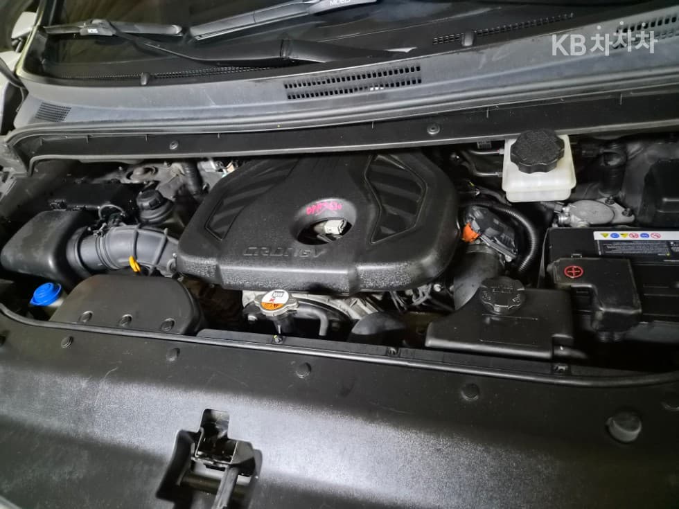 Hyundai The New (facelift) 그랜드 Star렉스어반 9-seater Premium - 20