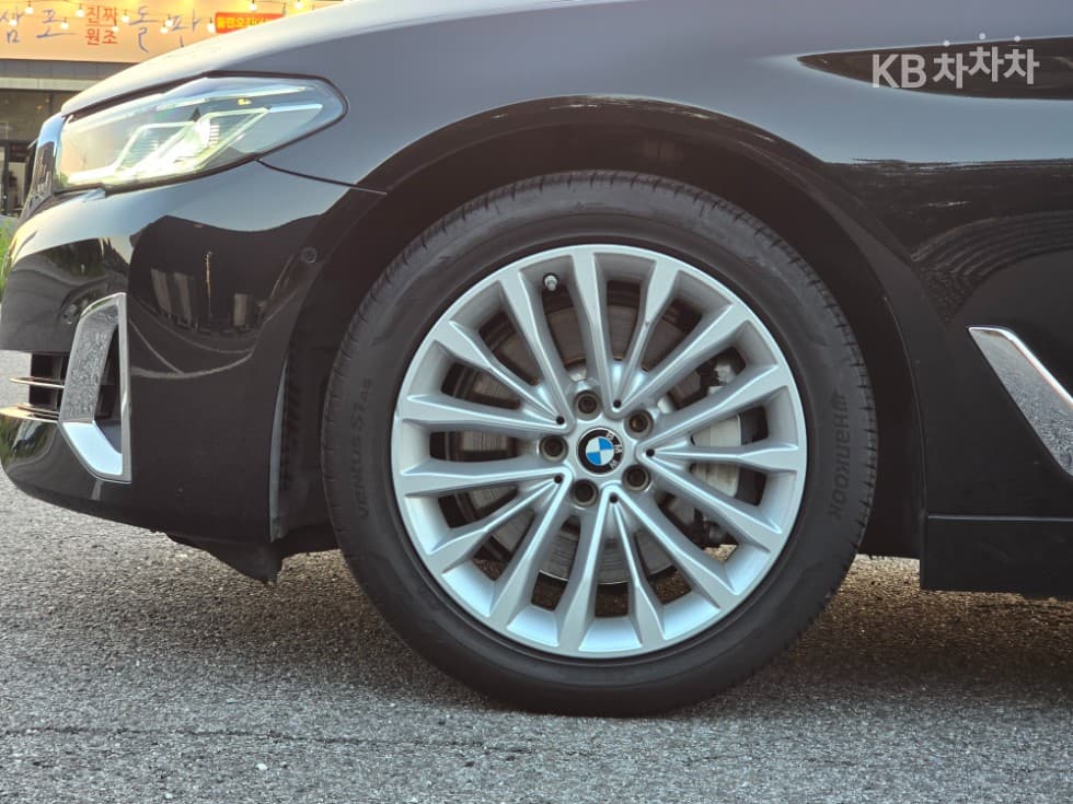BMW 올Нов5 Серия (G30)530i Luxury - 21
