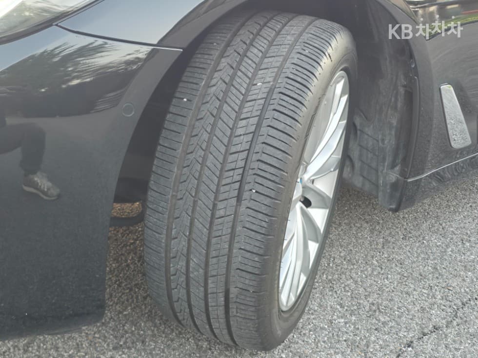 BMW 올Нов5 Серия (G30)530i Luxury - 27