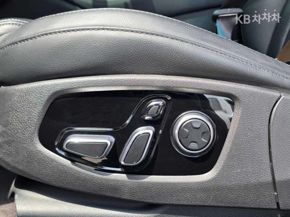 Киа The New (фейслифт) K9(Второ поколение)3.8 GDI AWD 플래티넘 - 15