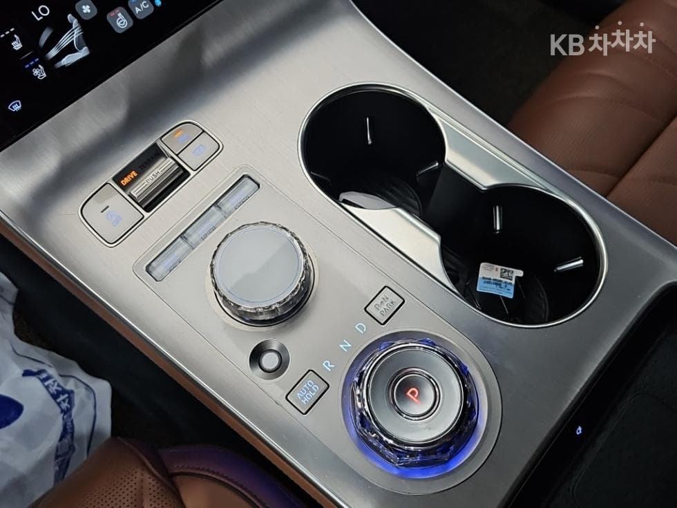Genesis GV70Gasoline 2.5T AWD - 8