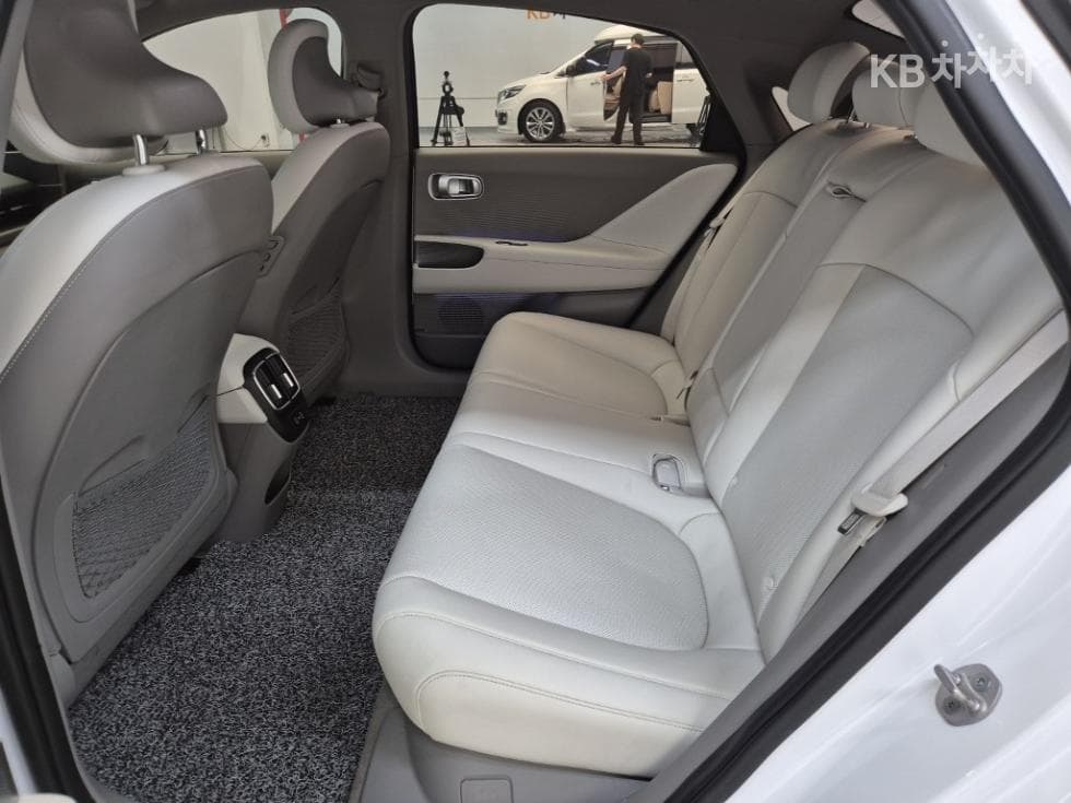 Хюндай IONIQ 6(CE)Long Range Exclusive Plus - 12