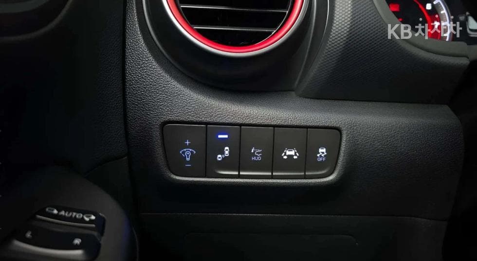 Хюндай Kona1.6 Турбо 아이언맨 에디션 - 22