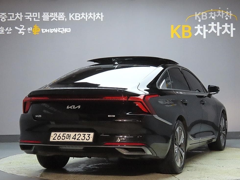 Kia K8 Hybrid1.6 Turbo Noblesse - 2