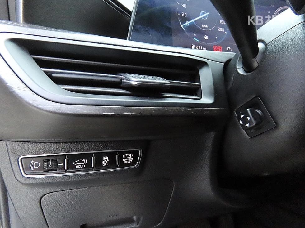 Kia K8 Hybrid1.6 Turbo Noblesse - 12