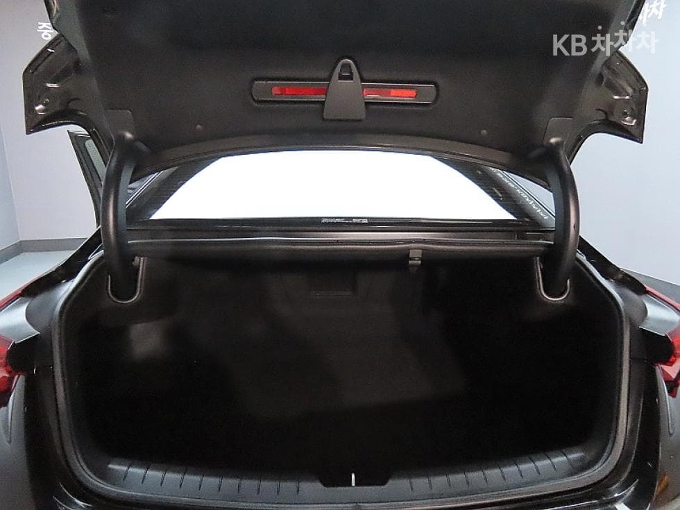 Kia K8 Hybrid1.6 Turbo Noblesse - 19