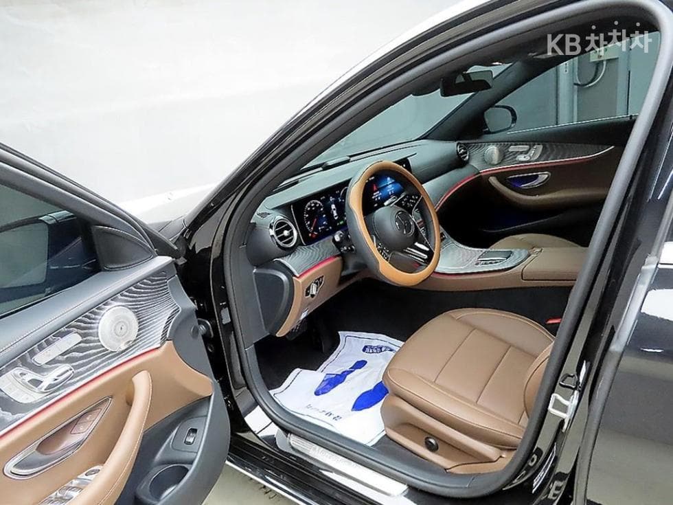 Mercedes-Benz E-Class (W213)E350 4MATIC Exclusive - 5