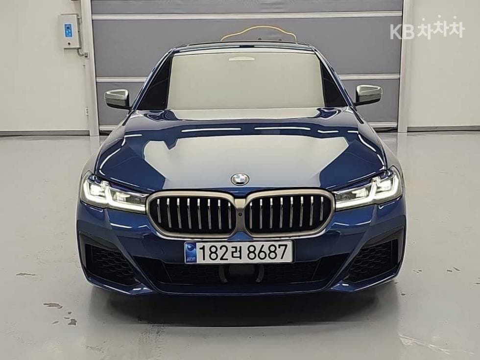 BMW 올Нов5 Серия (G30)M550i xDrive - 2