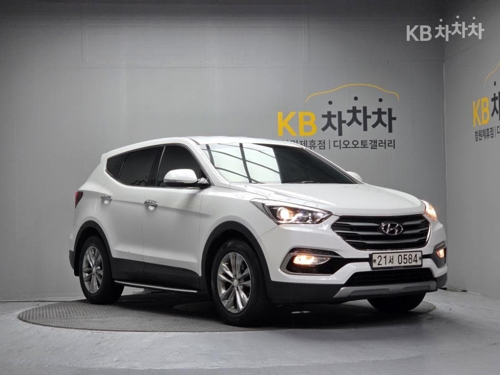 Hyundai Santa Fe The Prime Diesel Hyundai R-engine 2.0 diesel 2WD 5-seater Modern - Image 1