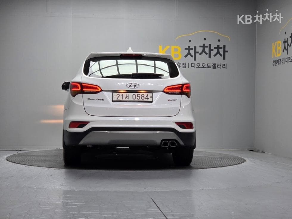 Hyundai Santa Fe The PrimeDiesel Hyundai R-engine 2.0 diesel 2WD 5-seater Modern - 4