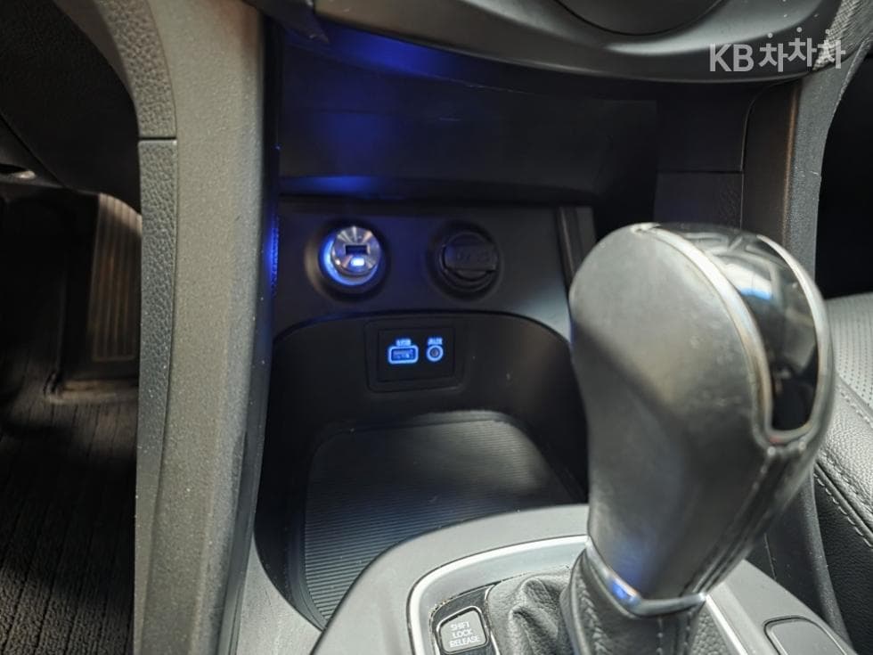 Hyundai Santa Fe The PrimeDiesel Hyundai R-engine 2.0 diesel 2WD 5-seater Modern - 11