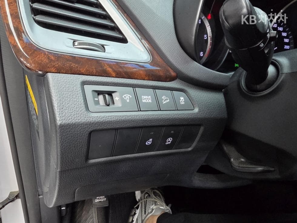Hyundai Santa Fe The PrimeDiesel Hyundai R-engine 2.0 diesel 2WD 5-seater Modern - 15