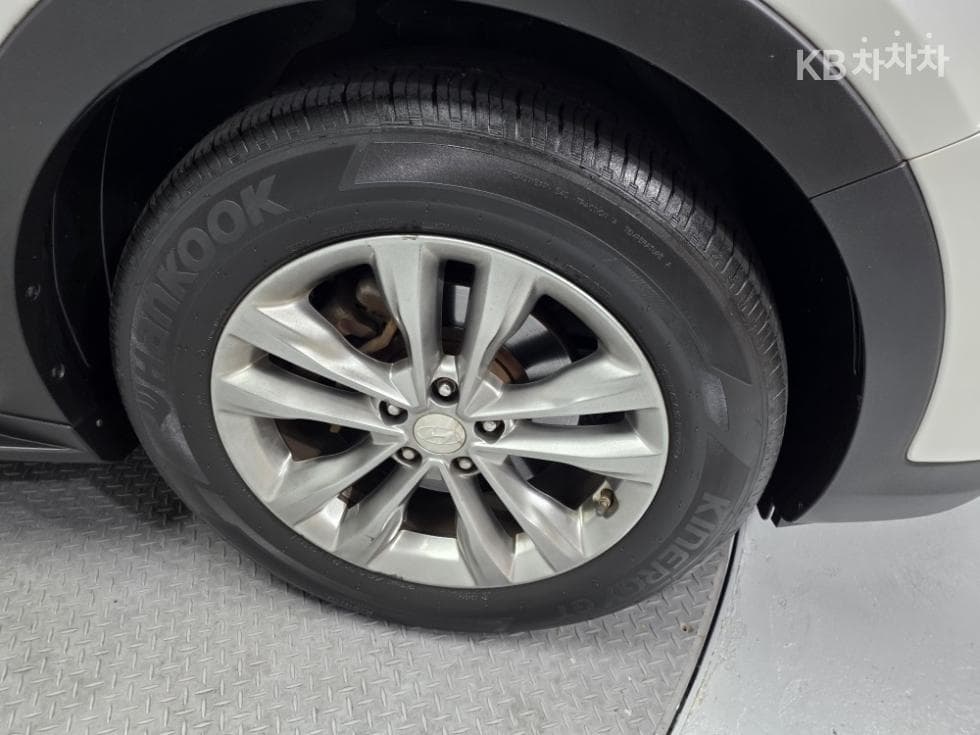 Hyundai Santa Fe The PrimeDiesel Hyundai R-engine 2.0 diesel 2WD 5-seater Modern - 19