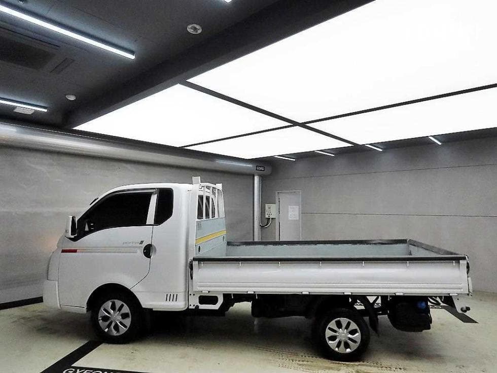 Хюндай Porter 2Удължено междуосие Super Cab CRDi Premium - 4