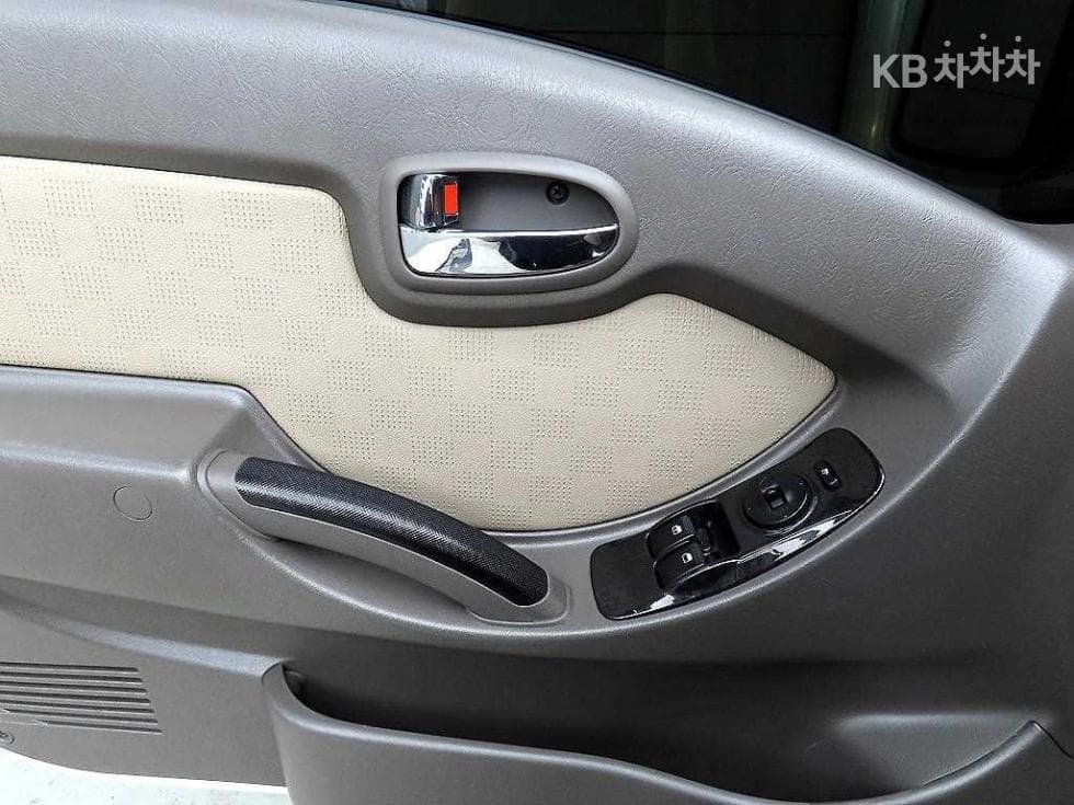 Хюндай Porter 2Удължено междуосие Super Cab CRDi Premium - 10