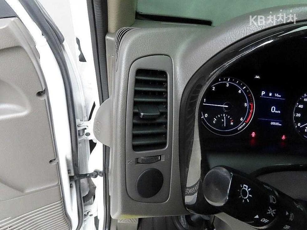 Хюндай Porter 2Удължено междуосие Super Cab CRDi Premium - 11