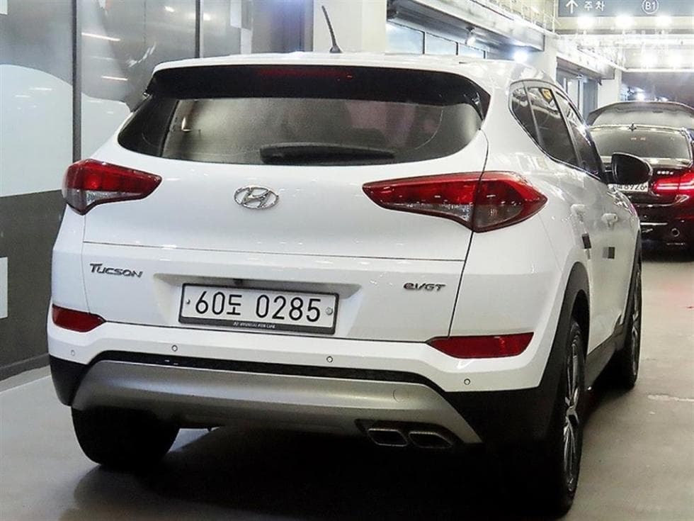 Хюндай All New ТуксонДизел(e-VGT R)2.0 2WD Стил Специал (специален признак/издание) - 4