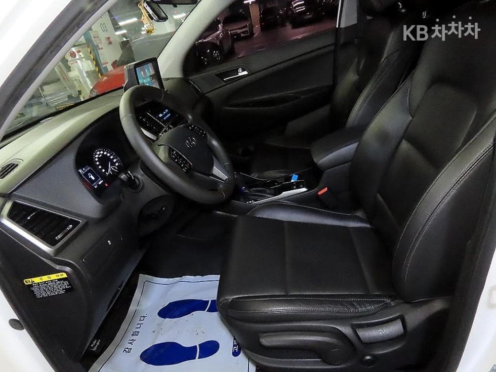 Хюндай All New ТуксонДизел(e-VGT R)2.0 2WD Стил Специал (специален признак/издание) - 6