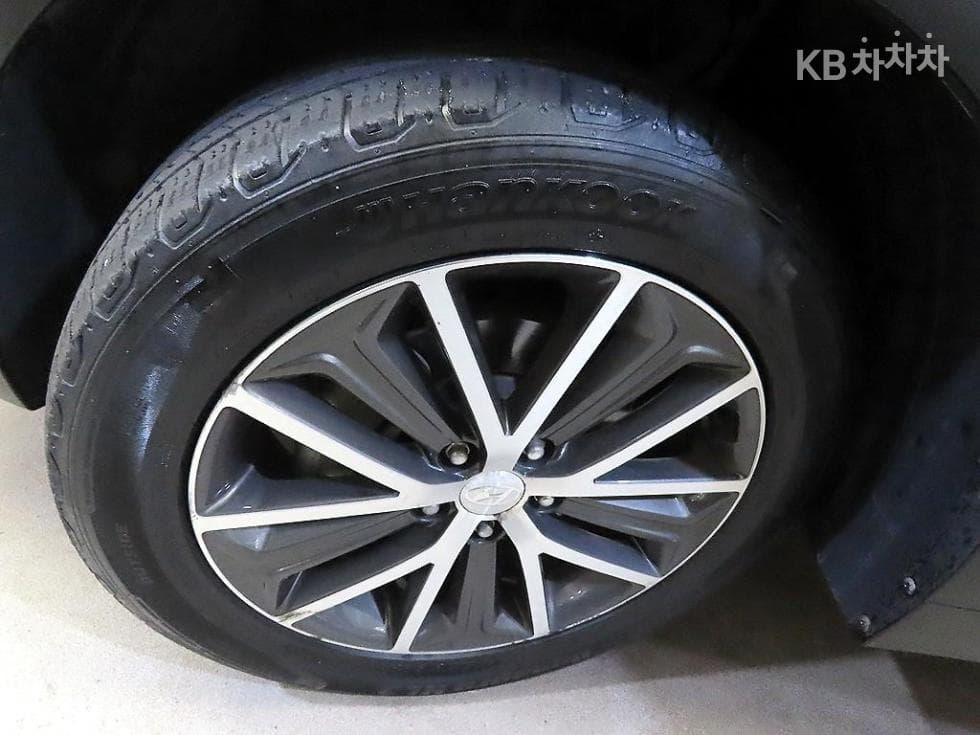 Хюндай All New ТуксонДизел(e-VGT R)2.0 2WD Стил Специал (специален признак/издание) - 20