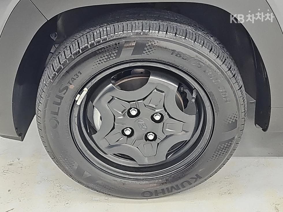 Хюндай Каспър1.0 Турбо Бензин 디 에센셜 Базов - 18