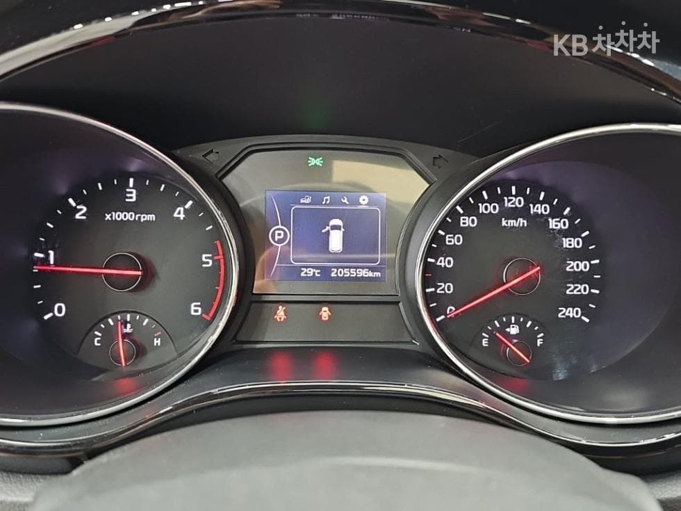Kia All New Carnival9-seater 2.2 Diesel Prestige - 6