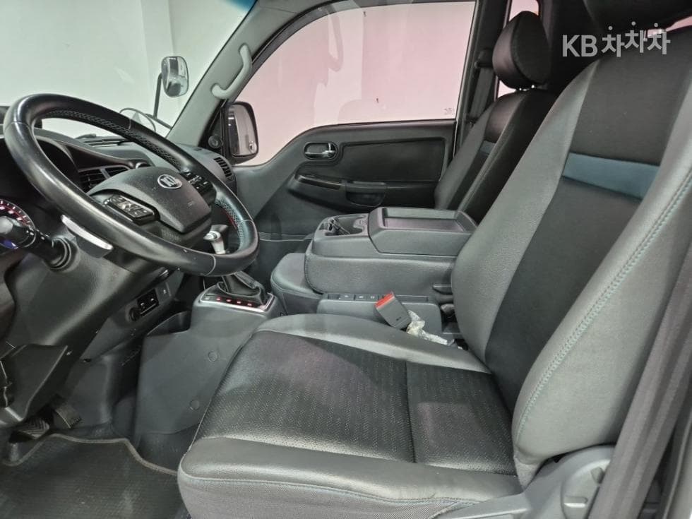 Киа The New (фейслифт) Бонго 3 (лек) EVBox Truck 1 тон Plus형 Королевска кабина Удължено междуосие Стандартен - 11