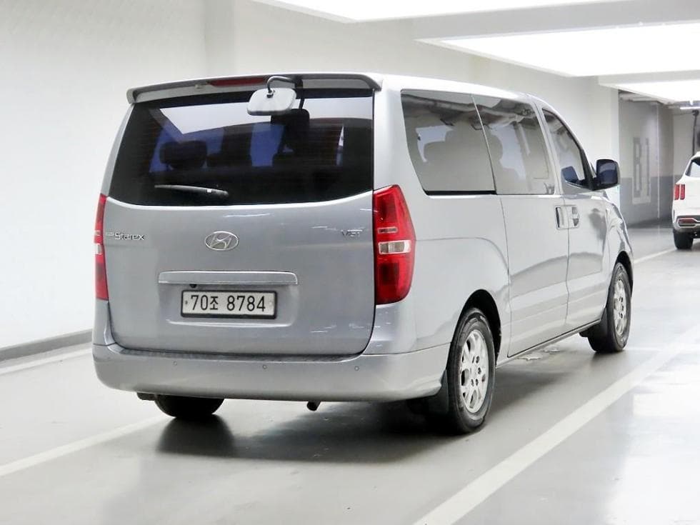 Хюндай Гранд Старекс11-местен Комби CVX Premium - 4