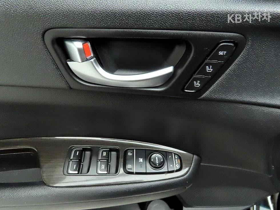 Киа The New (фейслифт) K5 Второ поколение2.0 LPI Noblesse - 11