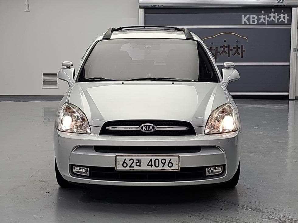 Kia NewCarens2.0 LPI GLX Highest-end Type - 2