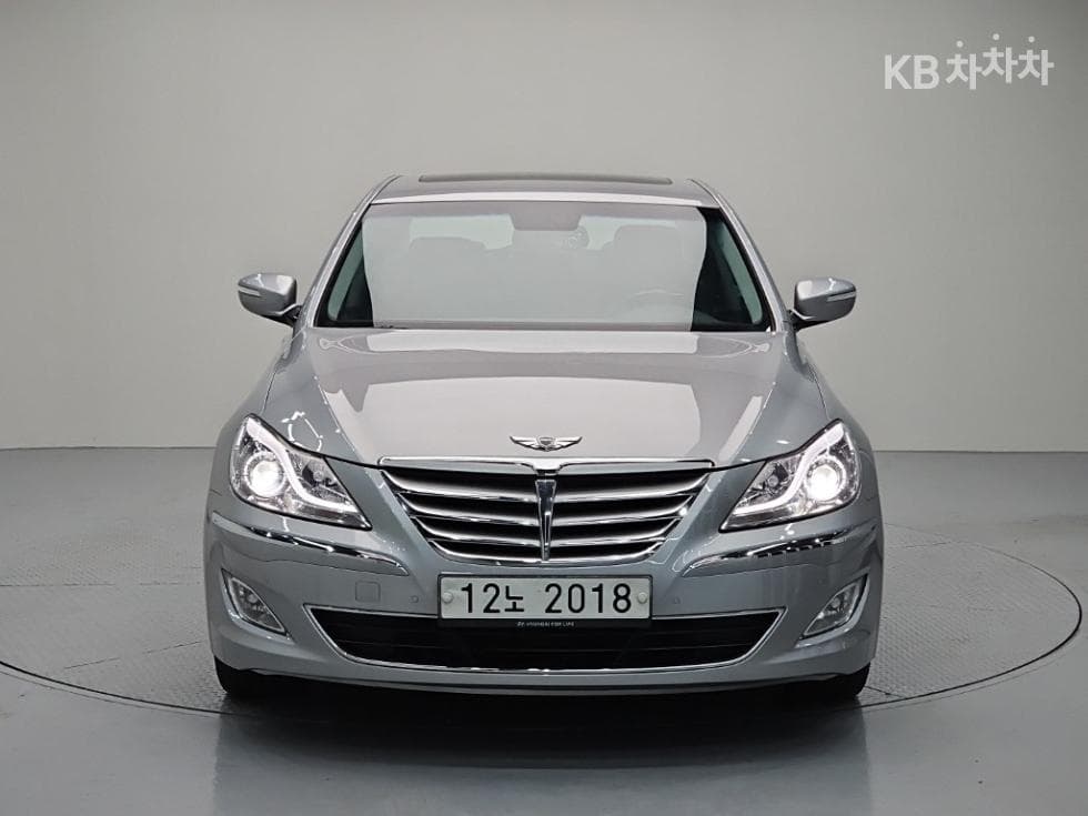 Хюндай ДженезисBH330 LUXURY Стандартен - 2
