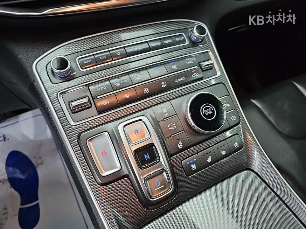 Хюндай The New (фейслифт) Санта Фе TMДизел 2.2 2WD Premium 초이스 - 10