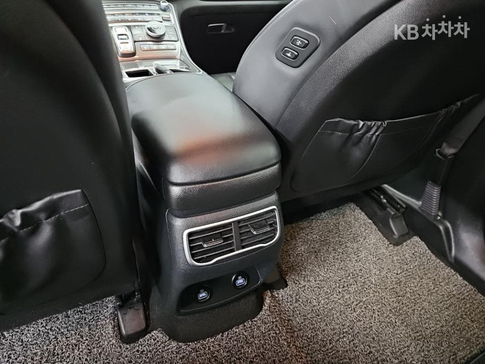 Хюндай The New (фейслифт) Санта Фе TMДизел 2.2 2WD Premium 초이스 - 13