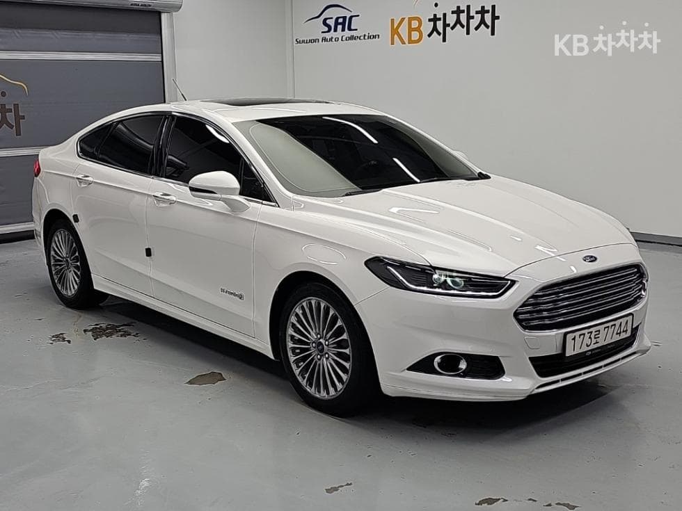Форд Нов Фюзън2.0L Хибрид - 4