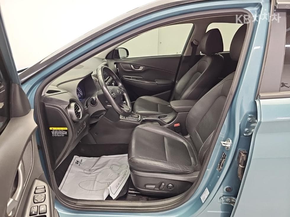 Хюндай Kona1.6 Турбо Premium - 11