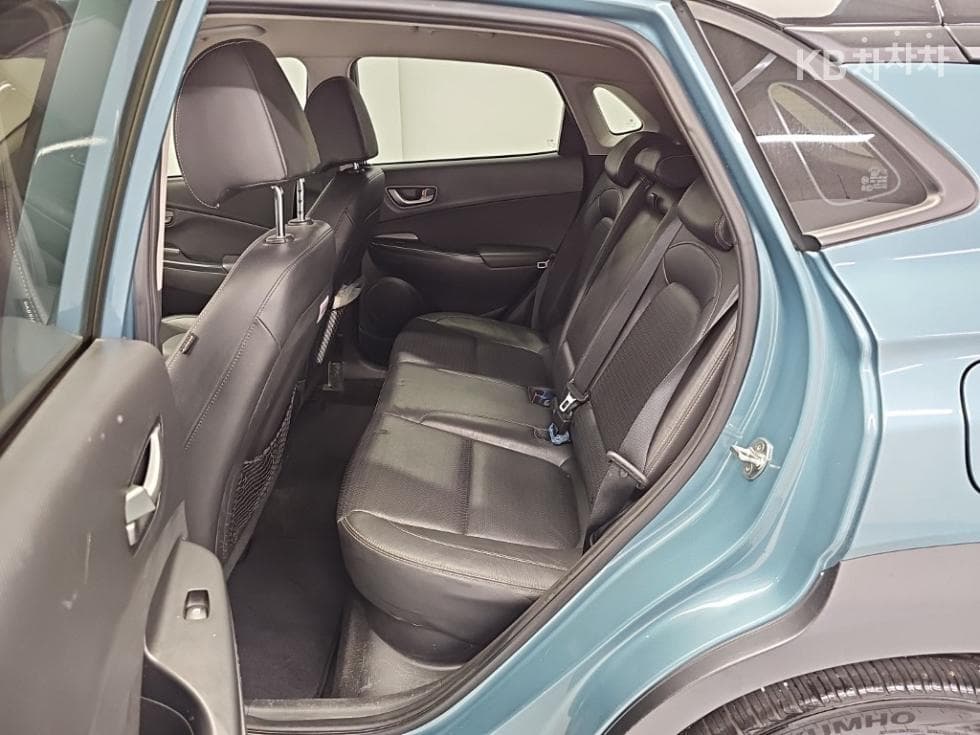Хюндай Kona1.6 Турбо Premium - 12