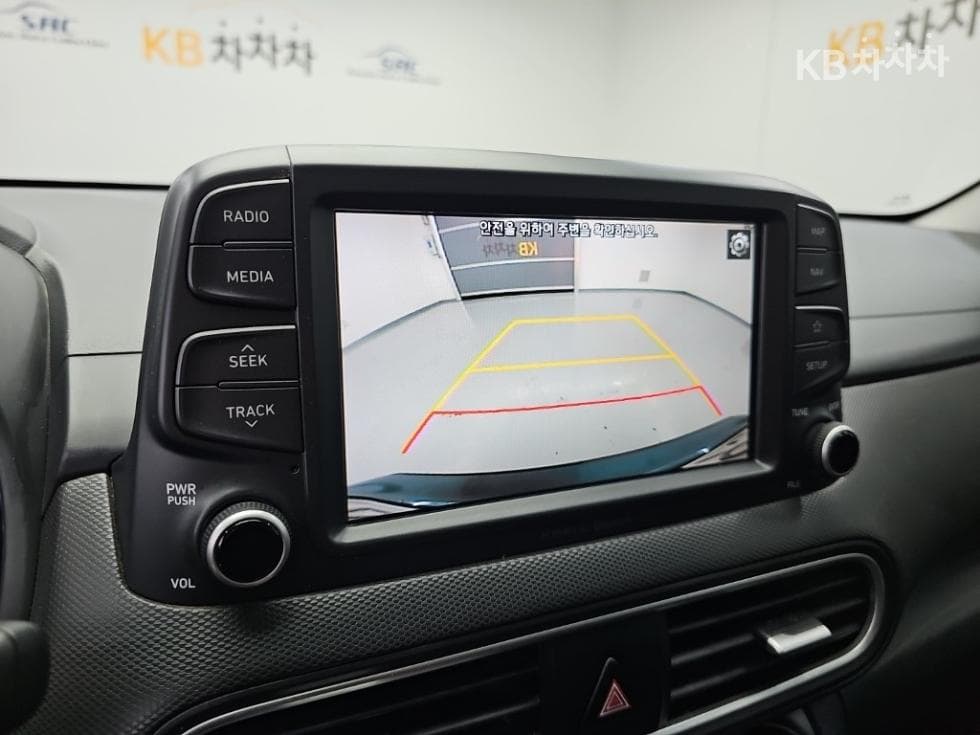 Хюндай Kona1.6 Турбо Premium - 14