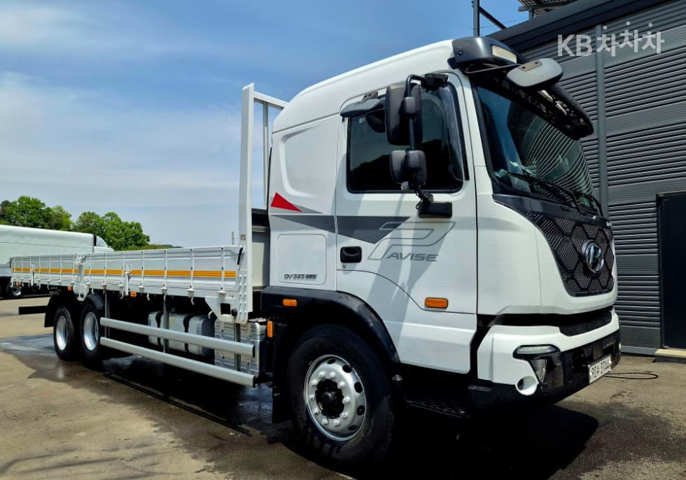 Hyundai Pavise 8.5Ton 극Extra Long Prestige - Image 1