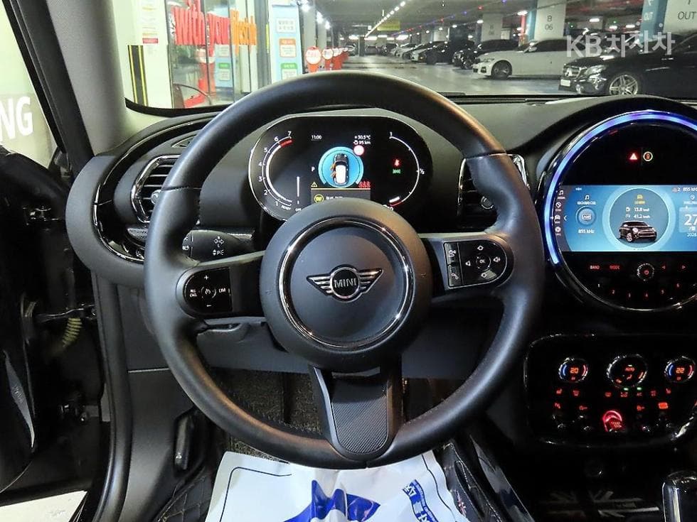 Мини 클럽맨 Второ поколение1.5 Cooper Classic Стандартен - 8